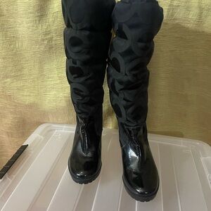 Rain / snow boots very good condition coach